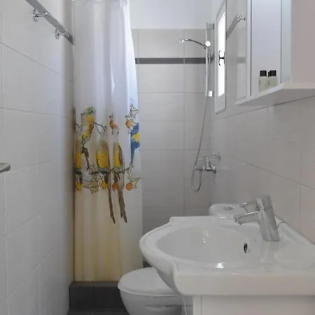 Beachfront Luxury Bocamviglies - Naoussa Cycladic Haven *